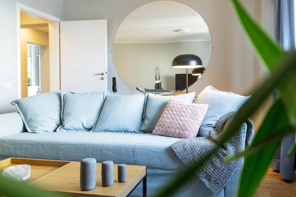 Good Vibes Central Apartment Бухарест Экстерьер фото