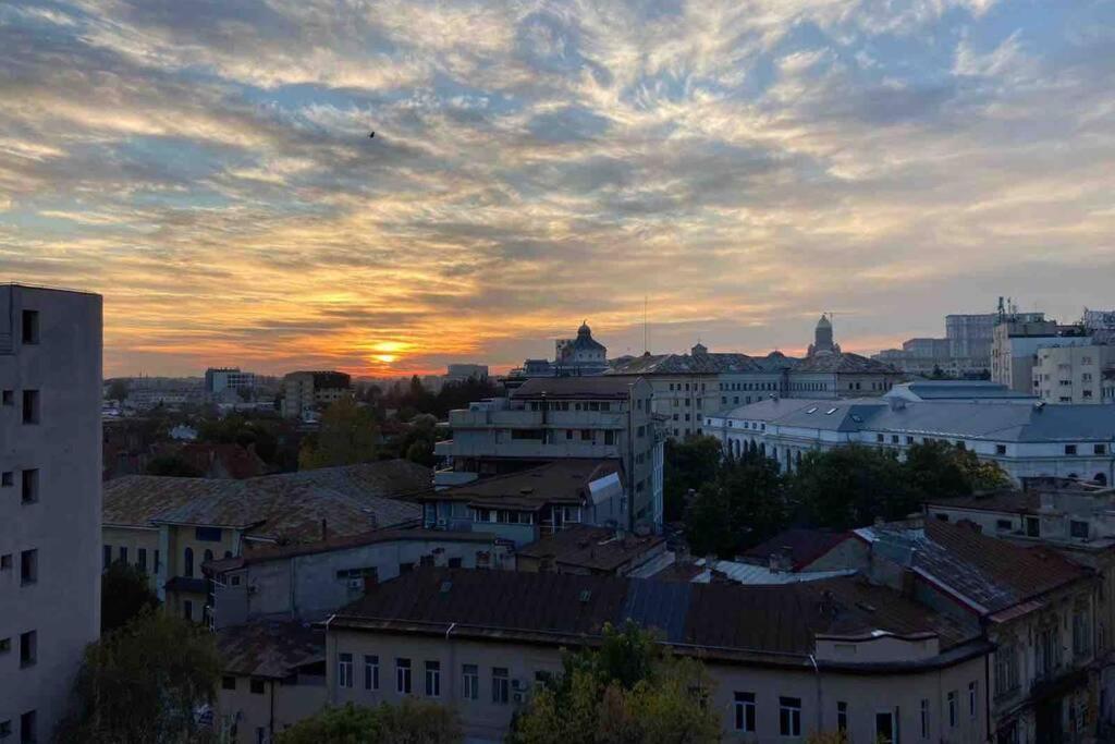 Good Vibes Central Apartment Бухарест Экстерьер фото
